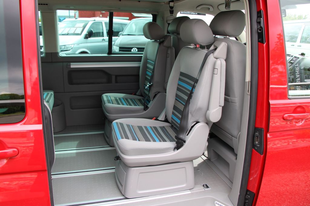 Volkswagen T5 California Beach 7 places