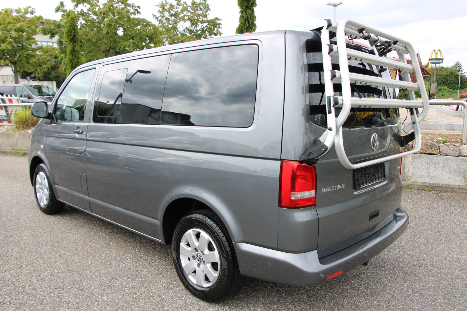 Volkswagen T5 Multivan 2.0TDI