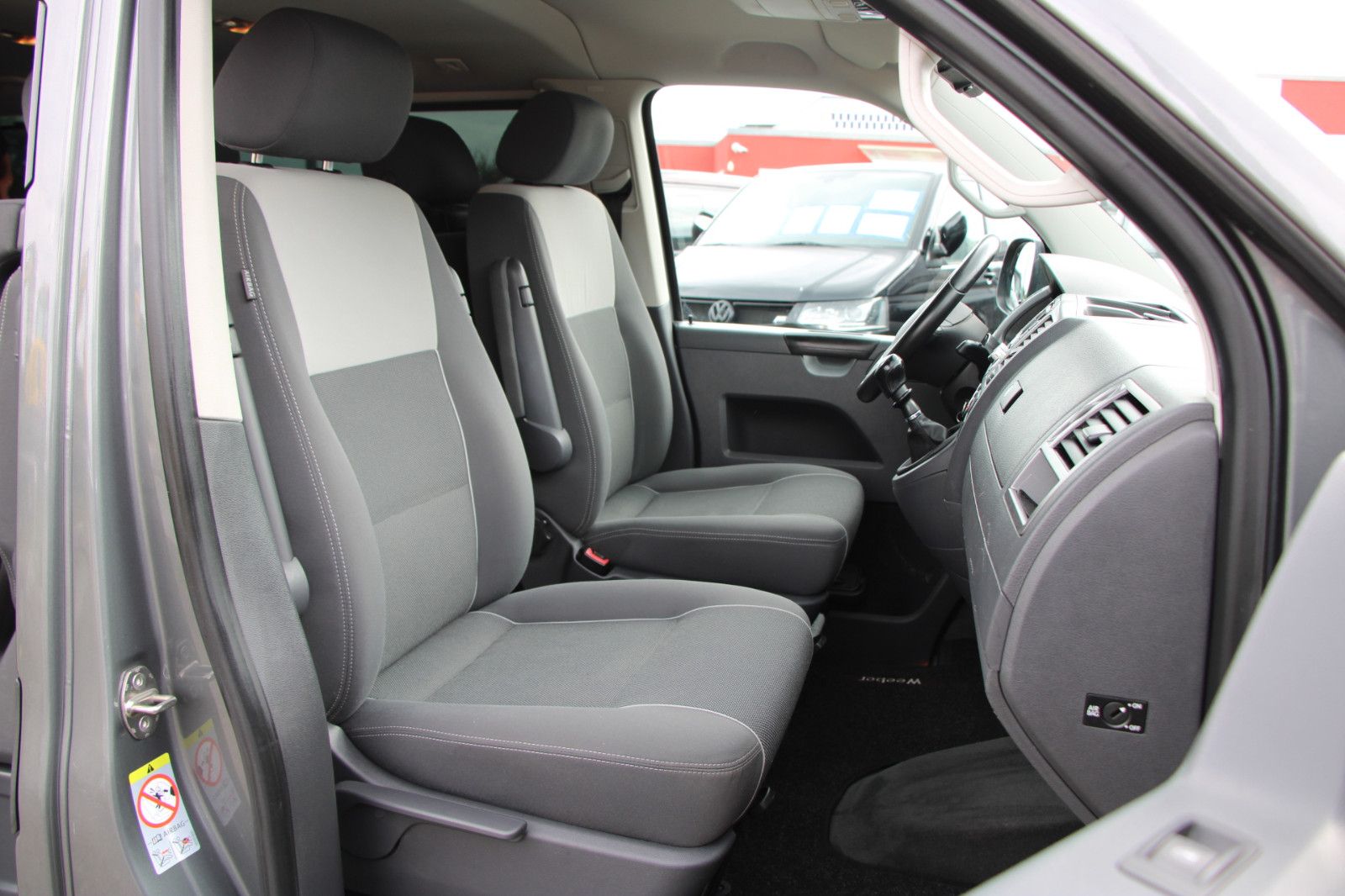 Volkswagen T5 Multivan 2.0TDI