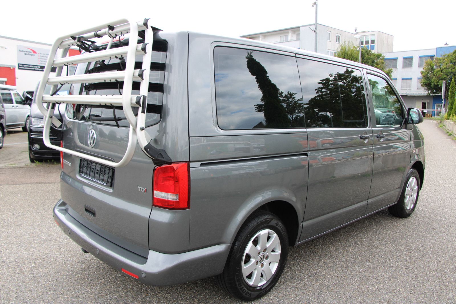Volkswagen T5 Multivan 2.0TDI