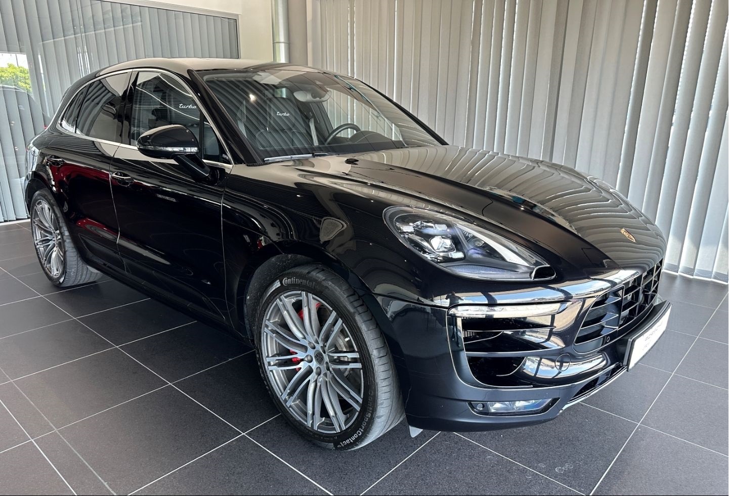 Porsche Macan Turbo pack performance