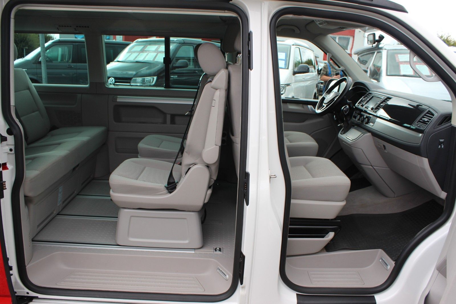 Volkswagen T6 California Beach 7 Places