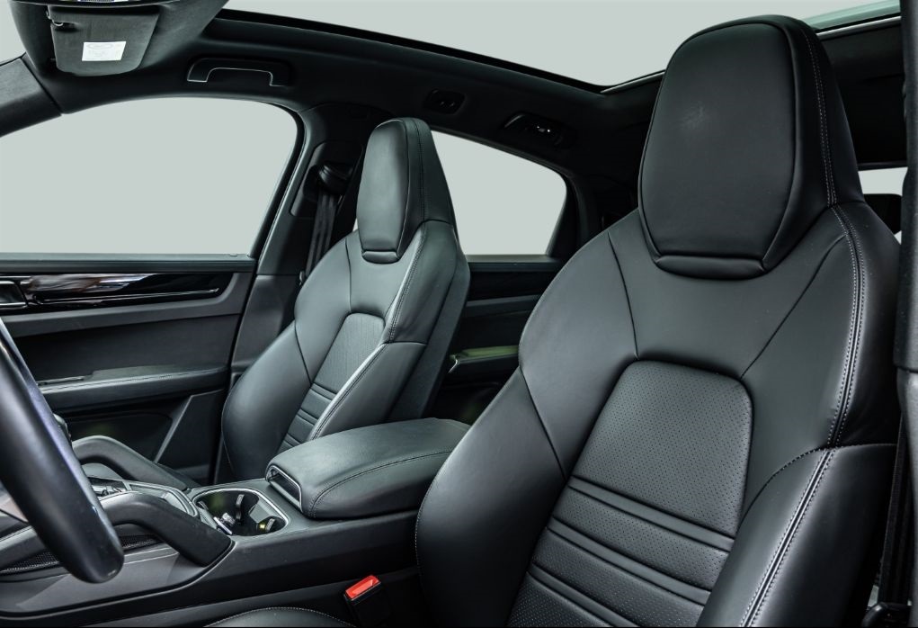 Porsche Cayenne Coupé E-Hybrid Matrix