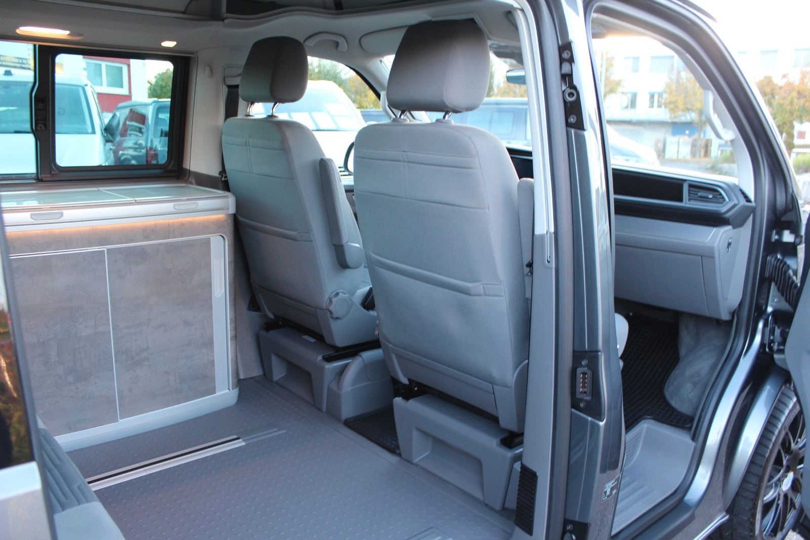 Volkswagen T6.1 California Ocean Edition