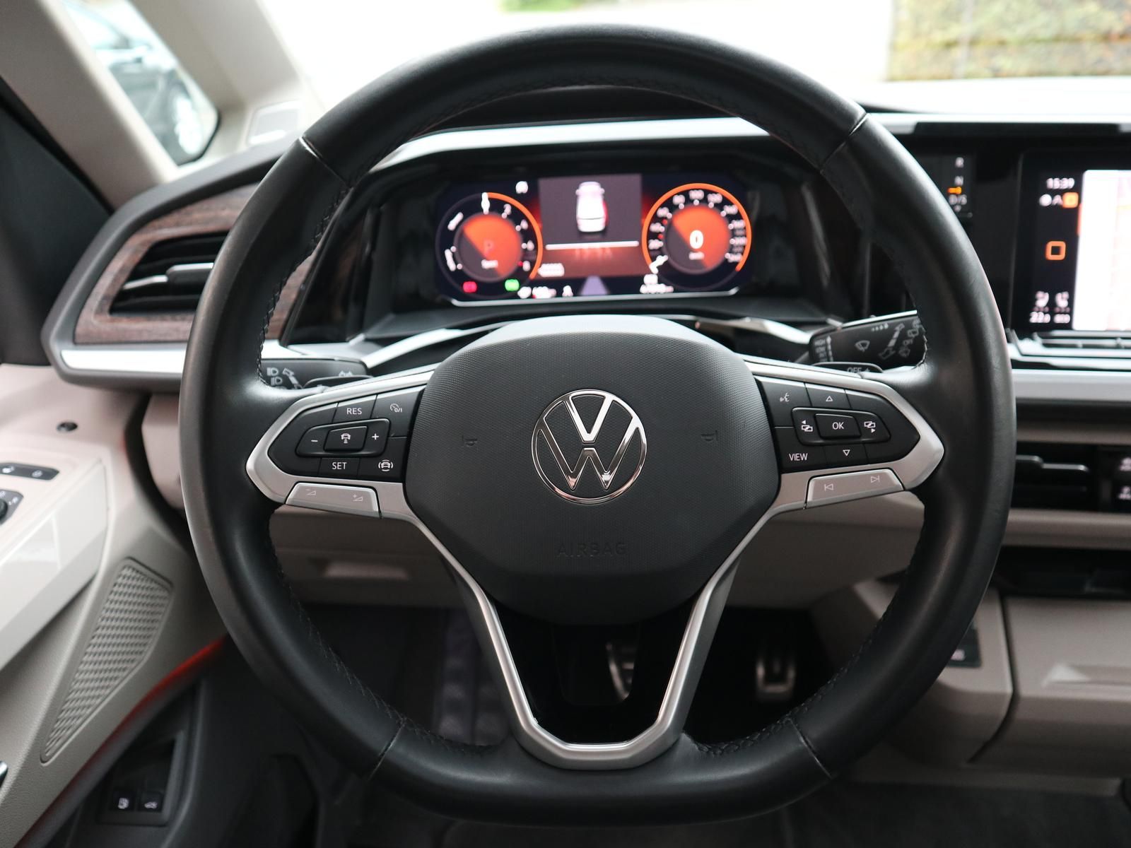 Volkswagen T7 Multivan E-Hybride 150 ch