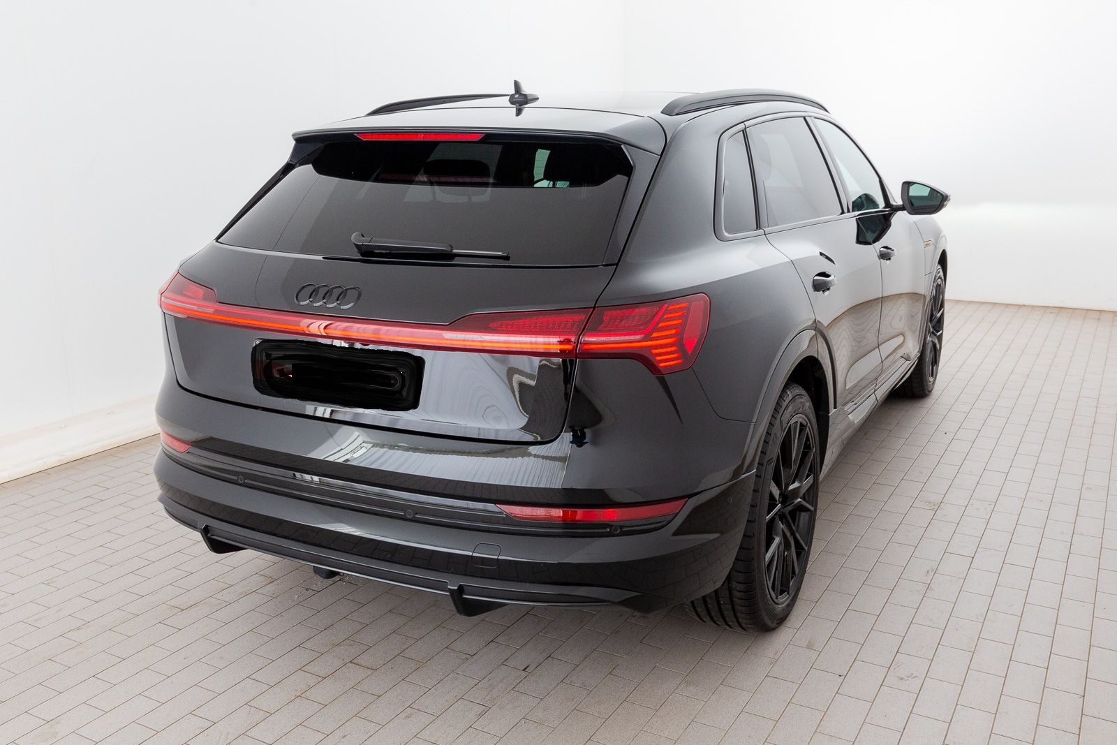 Audi e-tron Ligne S 55 408 ch