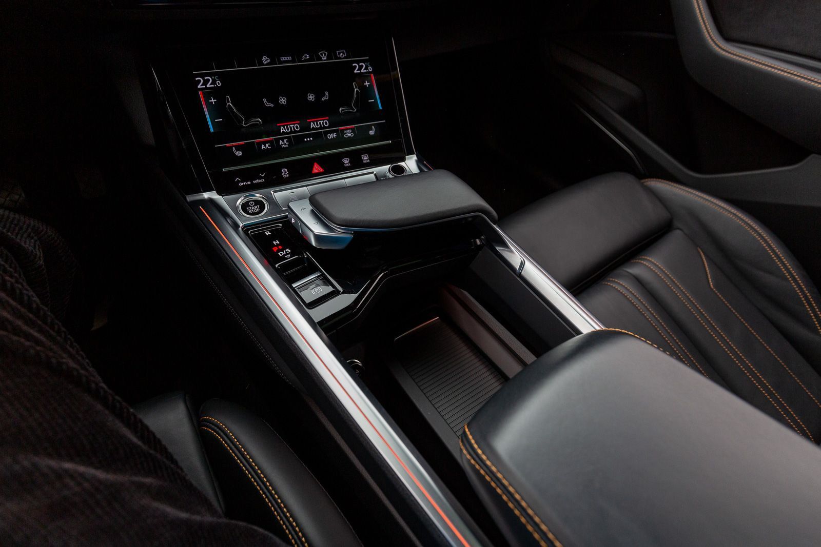 Audi e-tron Ligne S 55 408 ch