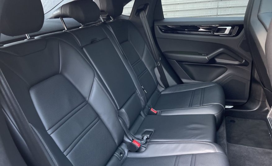Porsche Cayenne Coupé E-Hybrid 462 ch