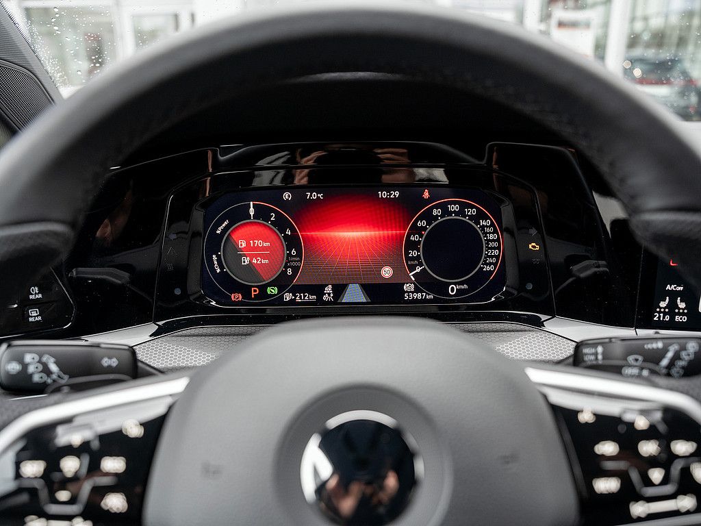 Volkswagen Golf VIII GTE 245 ch