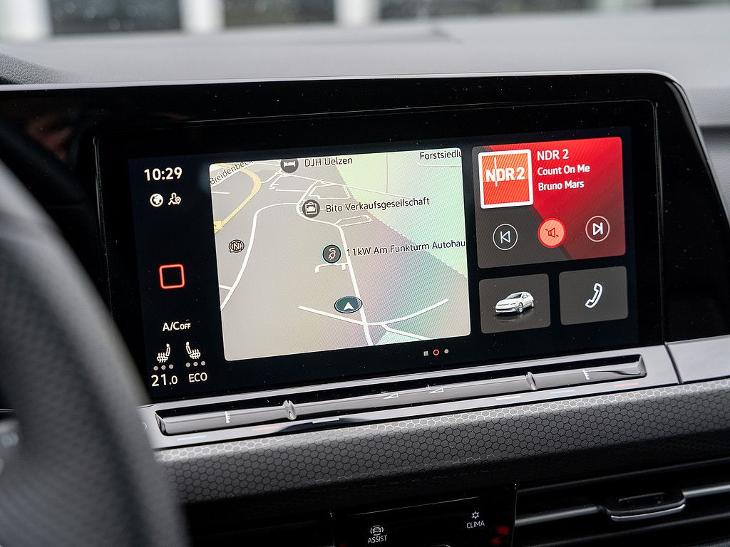 Volkswagen Golf VIII GTE 245 ch