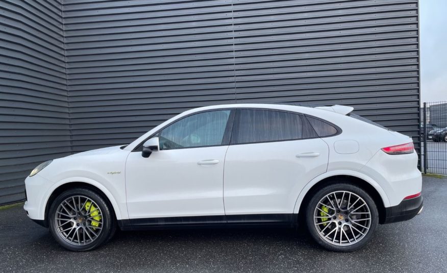 Porsche Cayenne Coupé E-Hybrid 462 ch