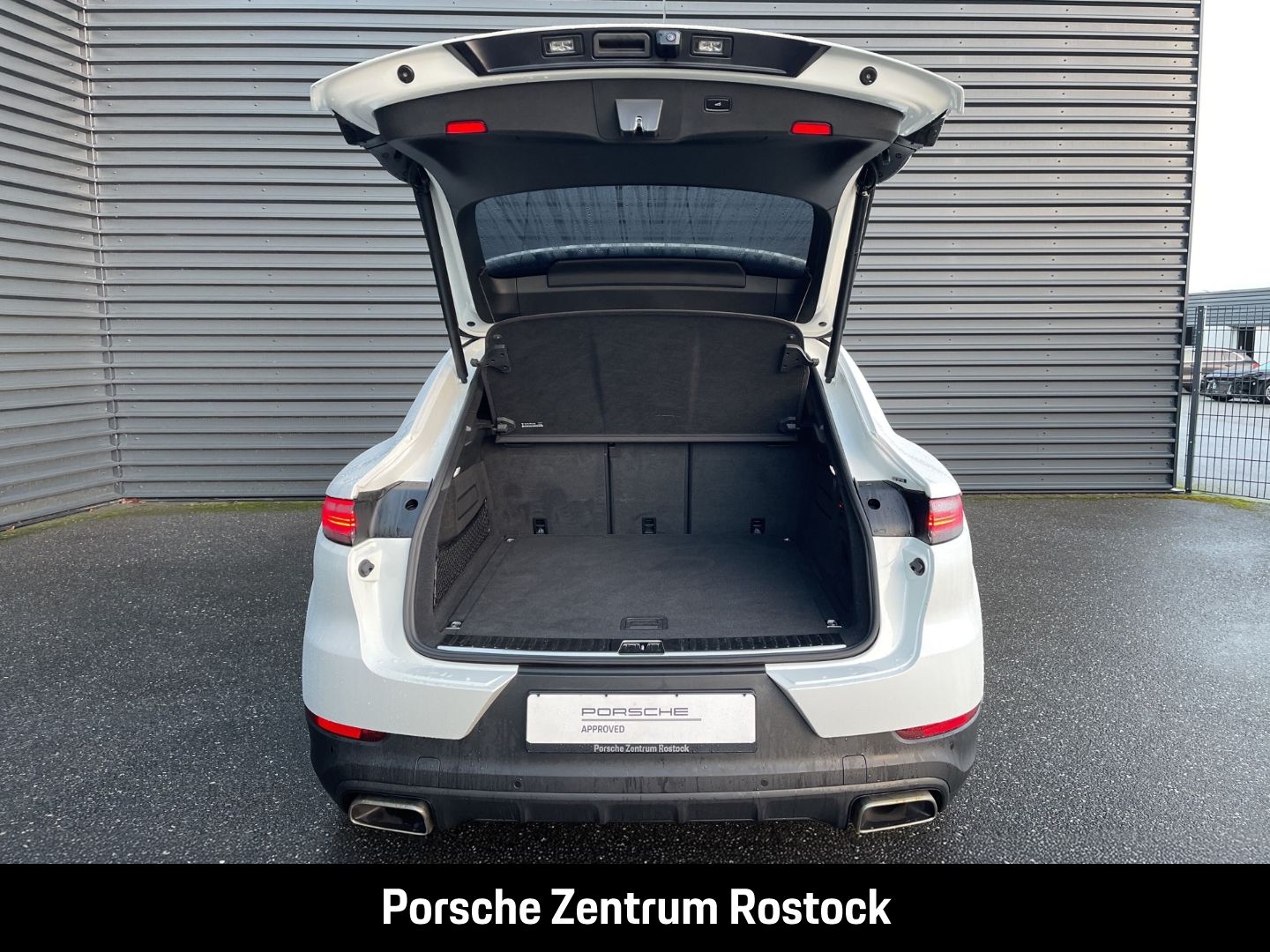 Porsche Cayenne Coupé E-Hybrid 462 ch