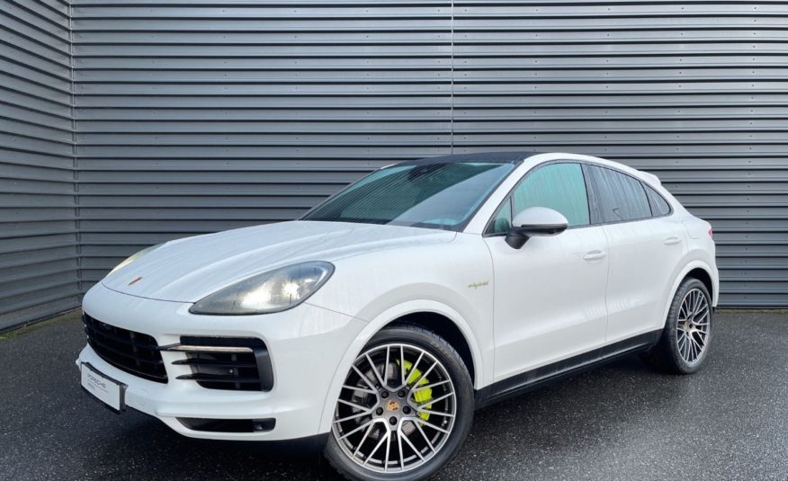 Porsche Cayenne Coupé E-Hybrid 462 ch