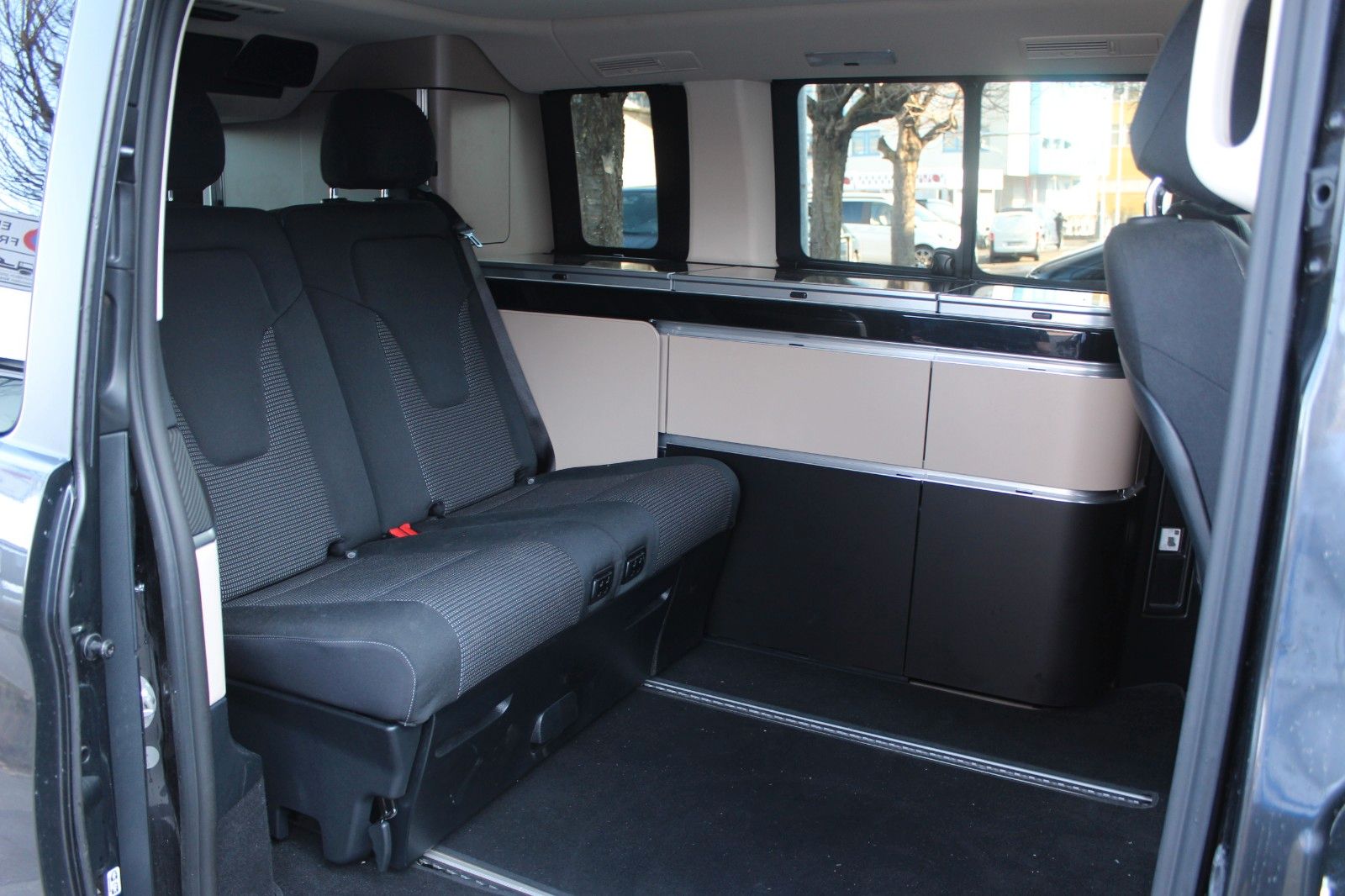 Mercedes-Benz V 300 Marco Polo 4-Matic AMG