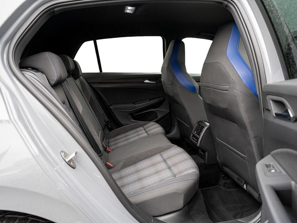 Volkswagen Golf VIII GTE 245 ch