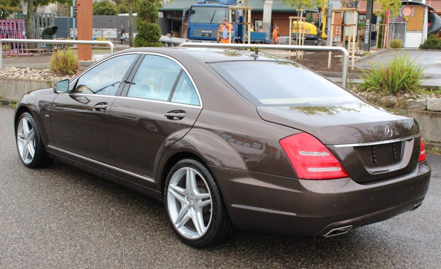 Mercedes-Benz S 500 AMG V8 435 ch