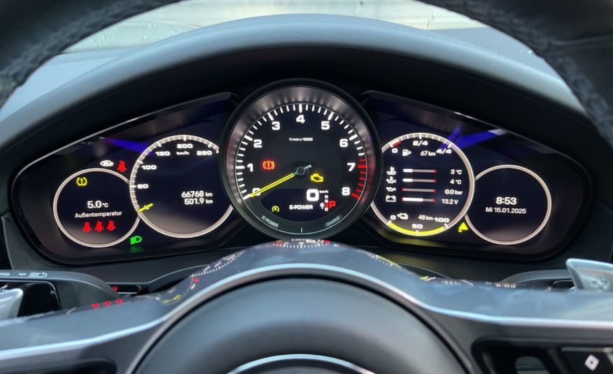Porsche Cayenne Coupé E-Hybrid 462 ch