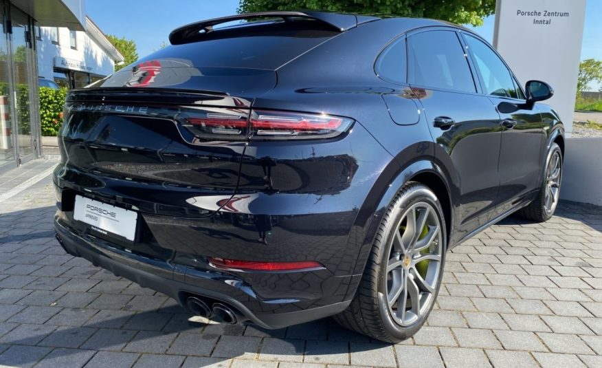 Porsche Cayenne Coupé E-Hybrid 462 ch