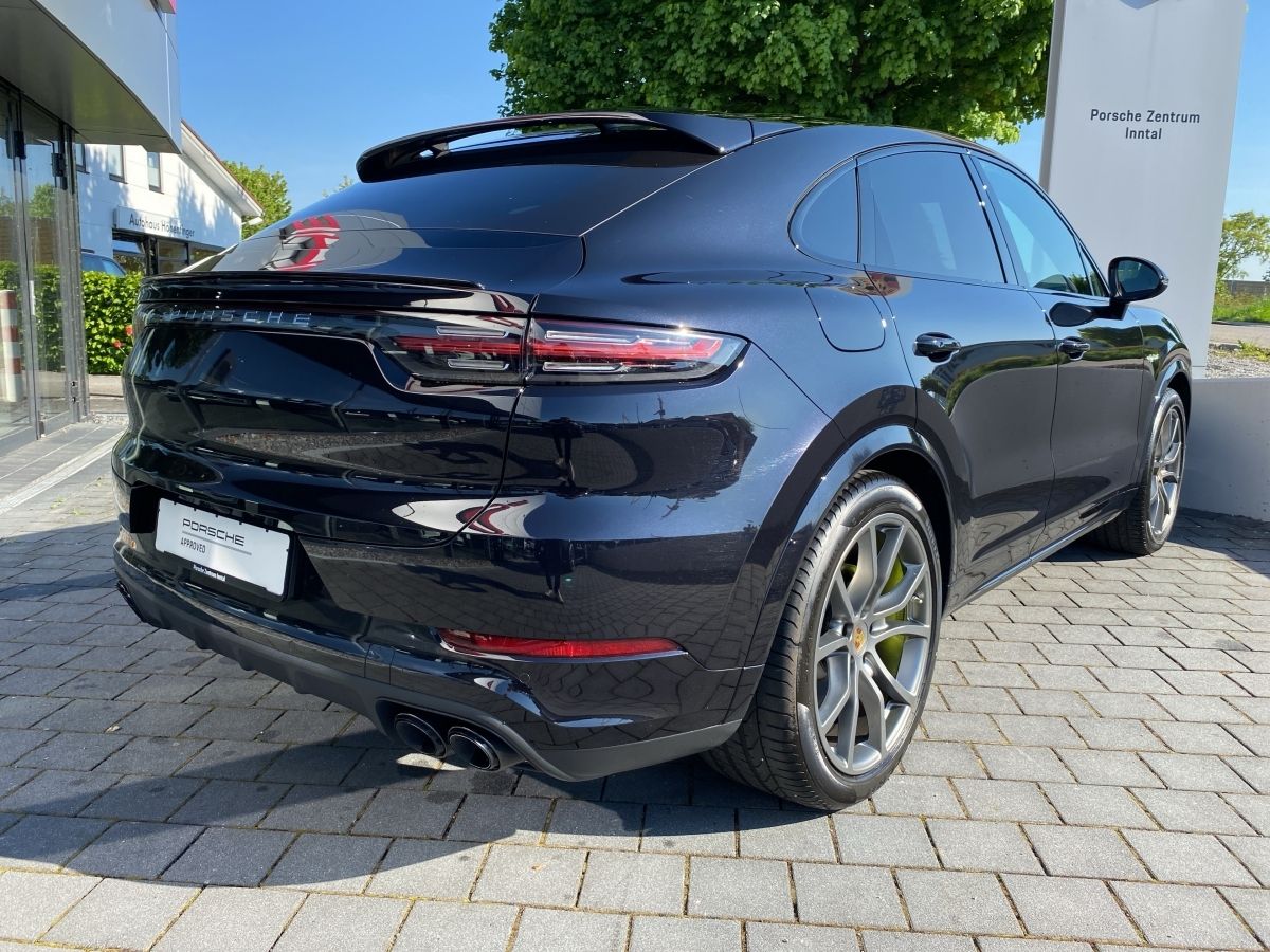 Porsche Cayenne Coupé E-Hybrid 462 ch