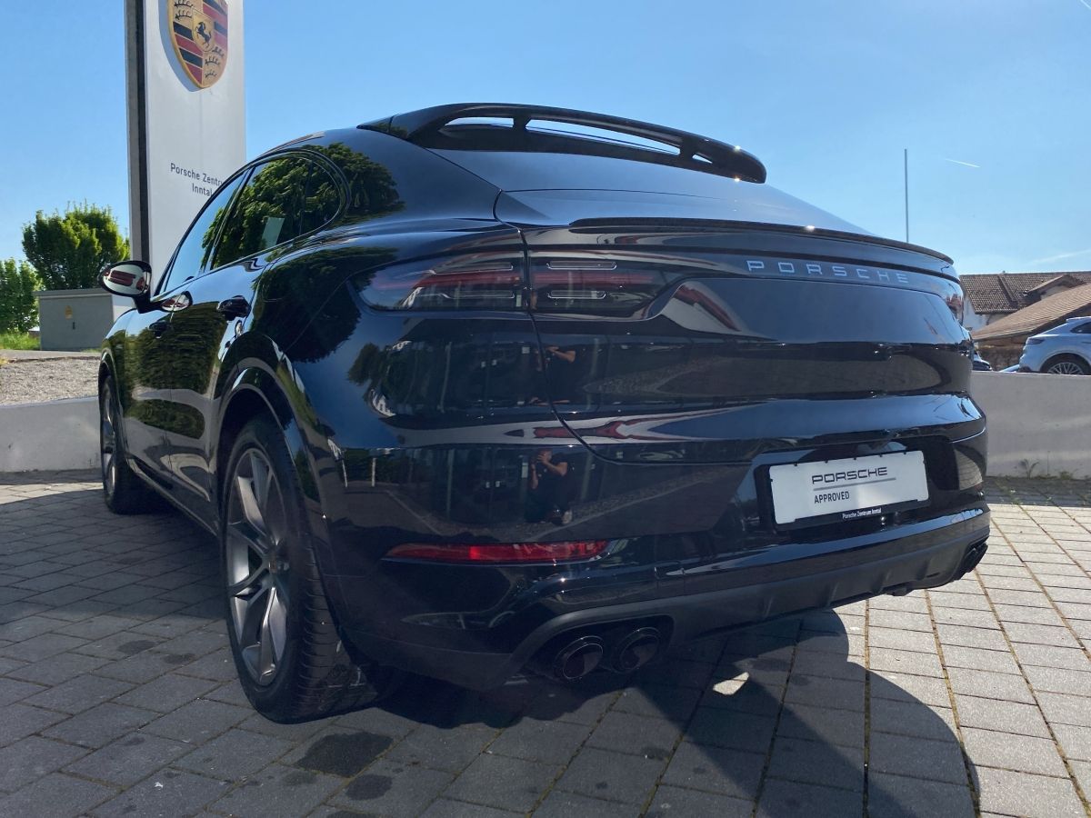 Porsche Cayenne Coupé E-Hybrid 462 ch
