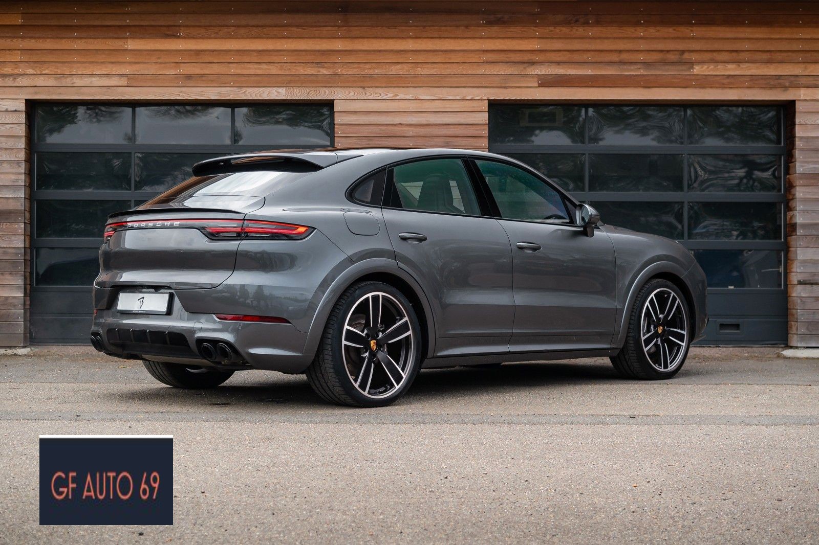 Porsche Cayenne Coupé Turbo S Hybride 680 ch