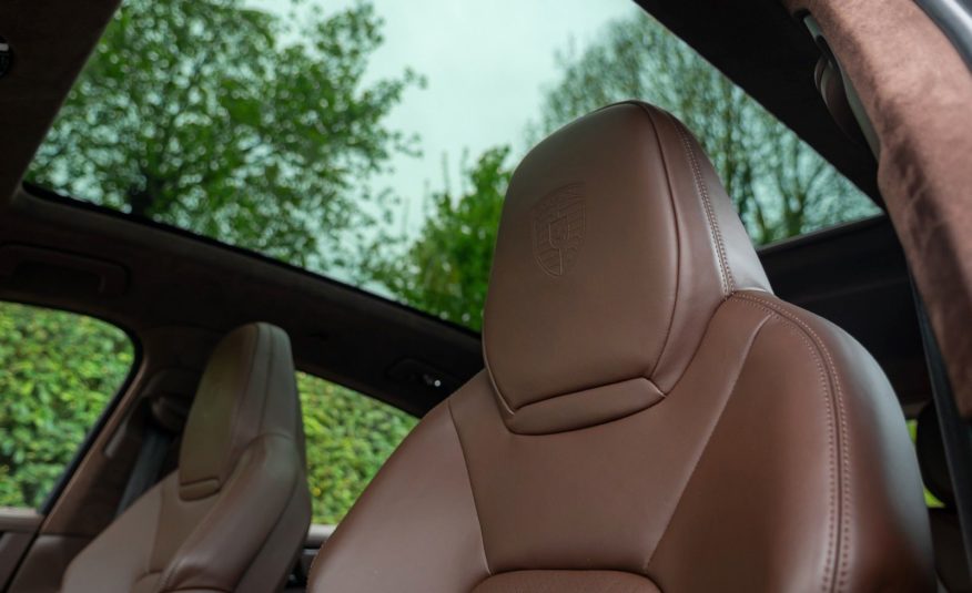 Porsche Cayenne Coupé Turbo S Hybride 680 ch
