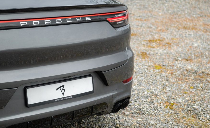 Porsche Cayenne Coupé Turbo S Hybride 680 ch