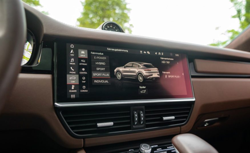 Porsche Cayenne Coupé Turbo S Hybride 680 ch