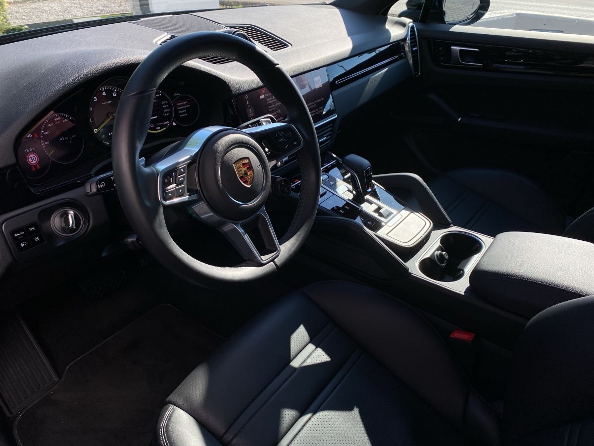 Porsche Cayenne Coupé E-Hybrid 462 ch