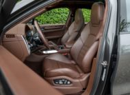 Porsche Cayenne Coupé Turbo S Hybride 680 ch