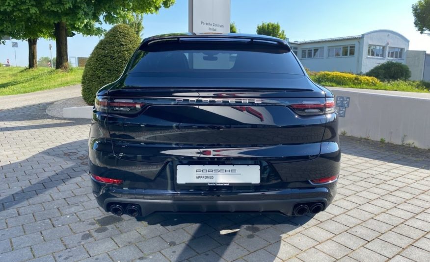 Porsche Cayenne Coupé E-Hybrid 462 ch