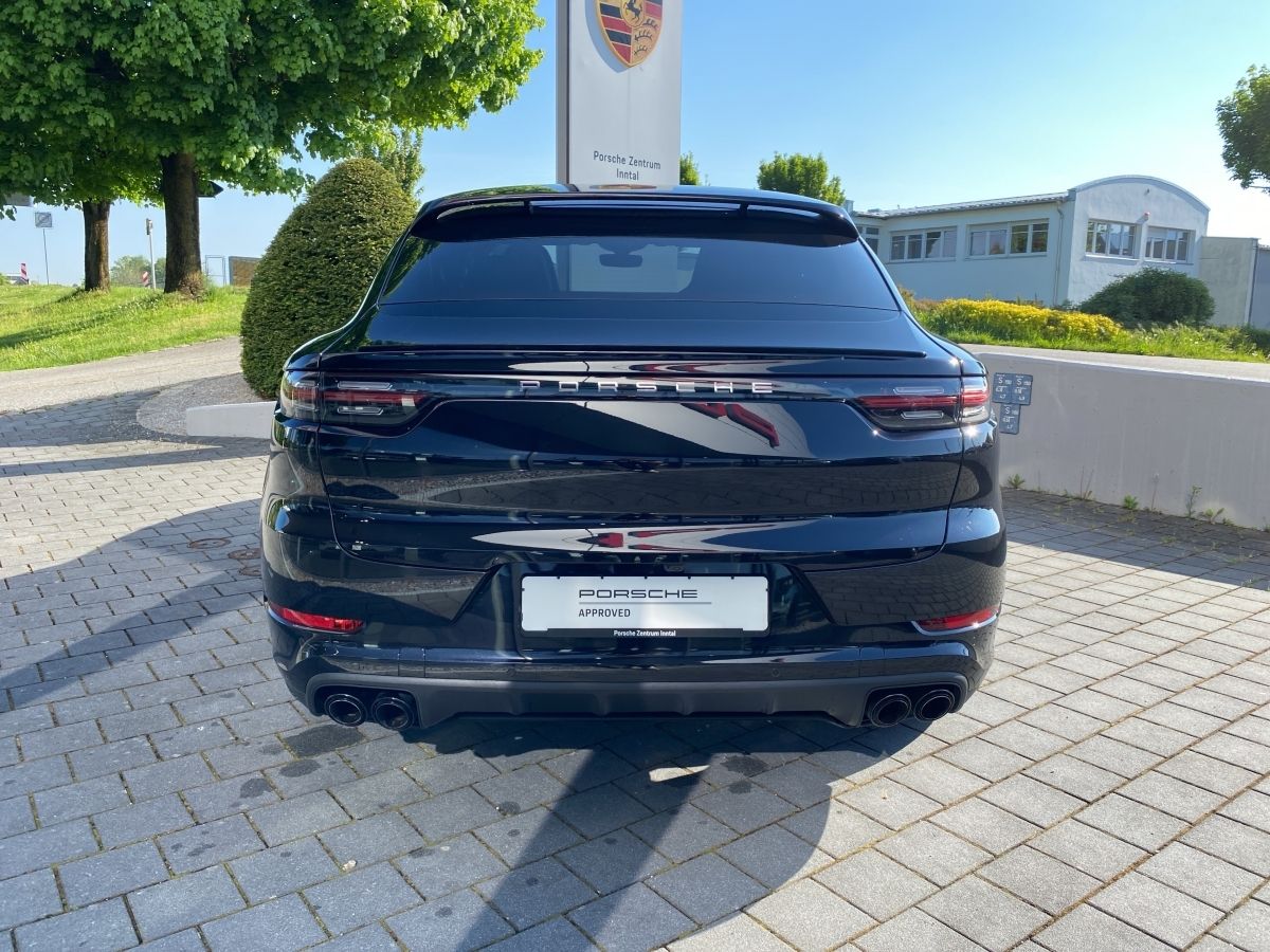 Porsche Cayenne Coupé E-Hybrid 462 ch