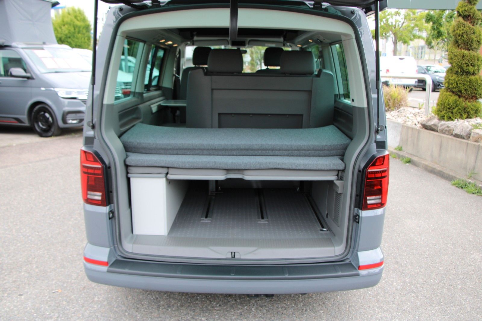 Volkswagen T6.1 California Beach Camper Edition