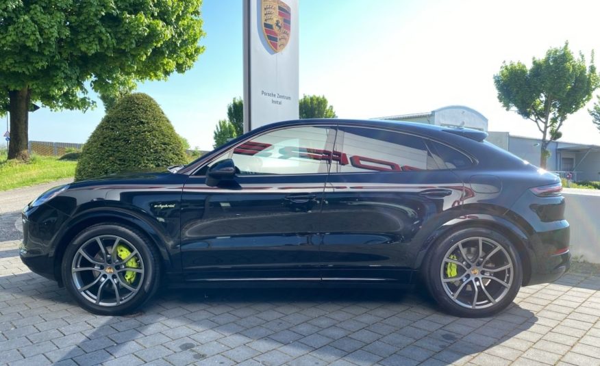 Porsche Cayenne Coupé E-Hybrid 462 ch