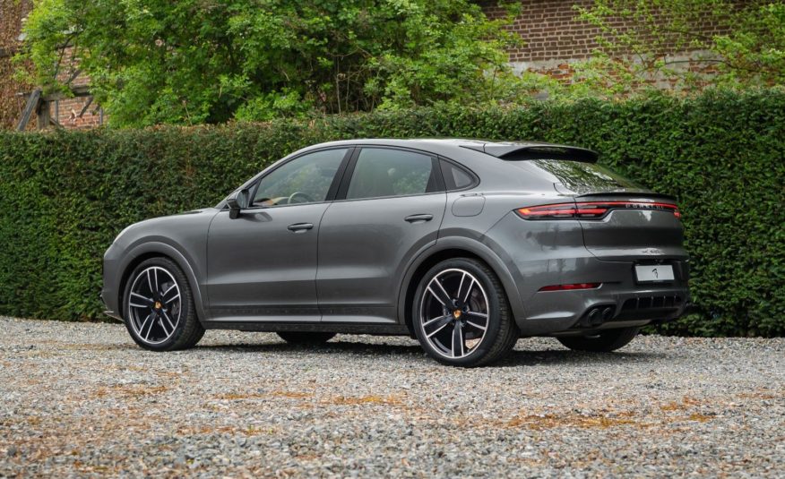 Porsche Cayenne Coupé Turbo S Hybride 680 ch