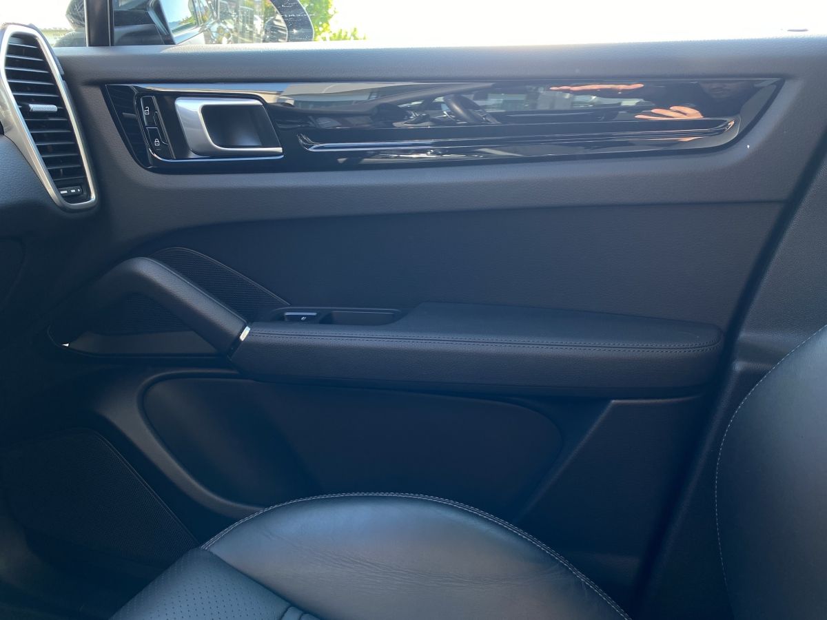 Porsche Cayenne Coupé E-Hybrid 462 ch