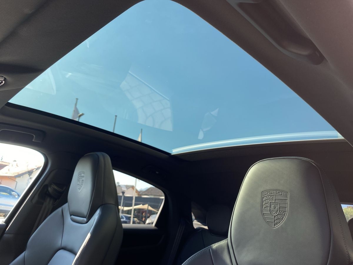 Porsche Cayenne Coupé E-Hybrid 462 ch