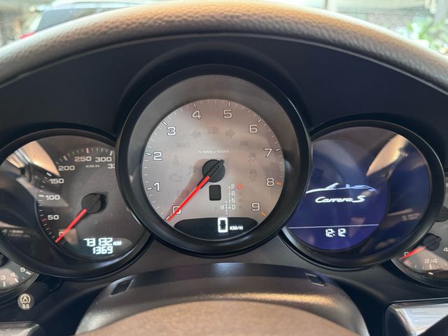 Porsche 991 Carrera S Cabriolet Chrono Sport