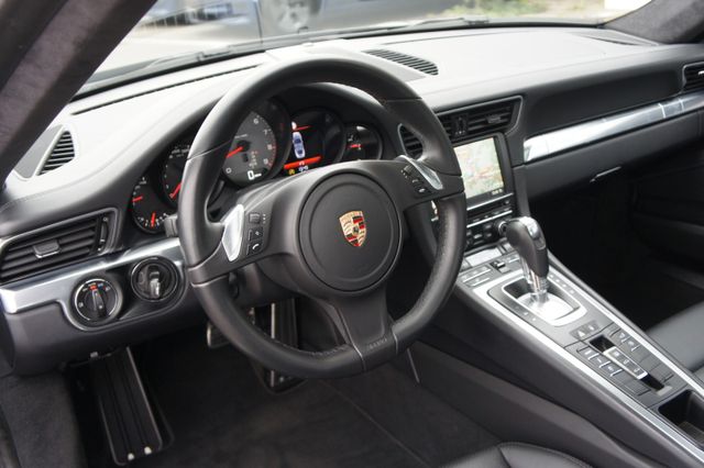 Porsche 991 Carrera 4S 6 cylindres 3,8 l 400CH