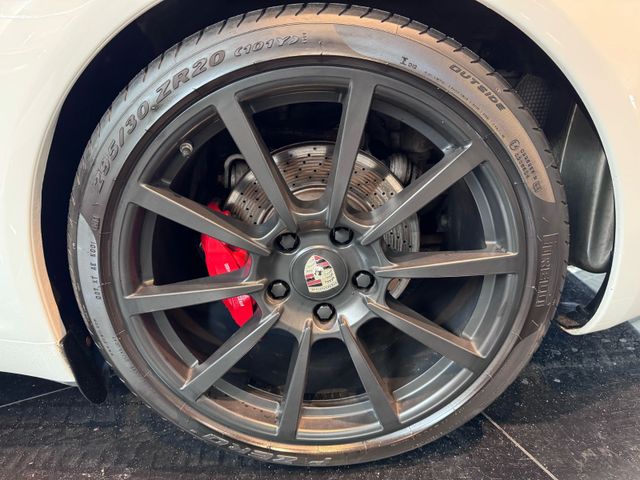 Porsche 991 Carrera S Cabriolet Chrono Sport