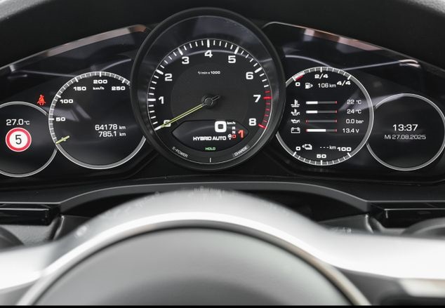 Porsche Cayenne Coupé E-Hybrid 462 ch