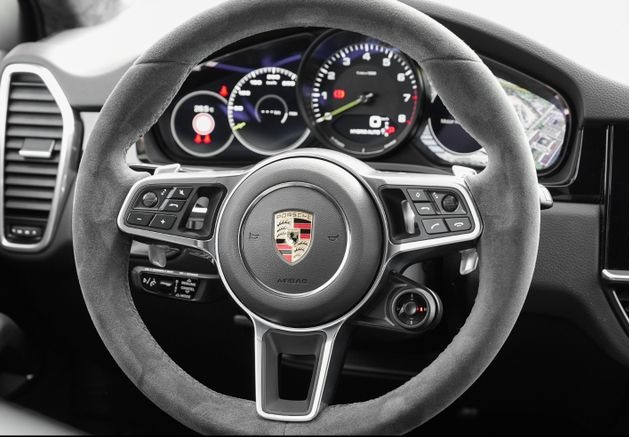 Porsche Cayenne Coupé E-Hybrid 462 ch