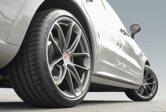 Porsche Cayenne Coupé E-Hybrid 462 ch
