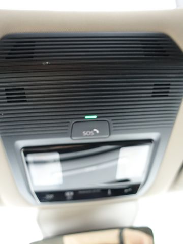 Volkswagen T7 Multivan Hybride Style
