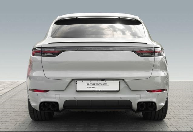 Porsche Cayenne Coupé E-Hybrid 462 ch
