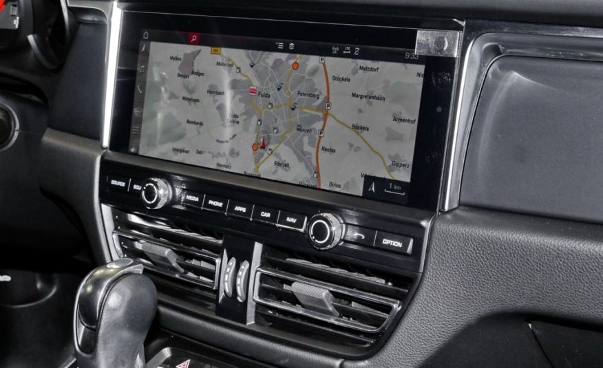 Porsche Macan 245 ch toit pano