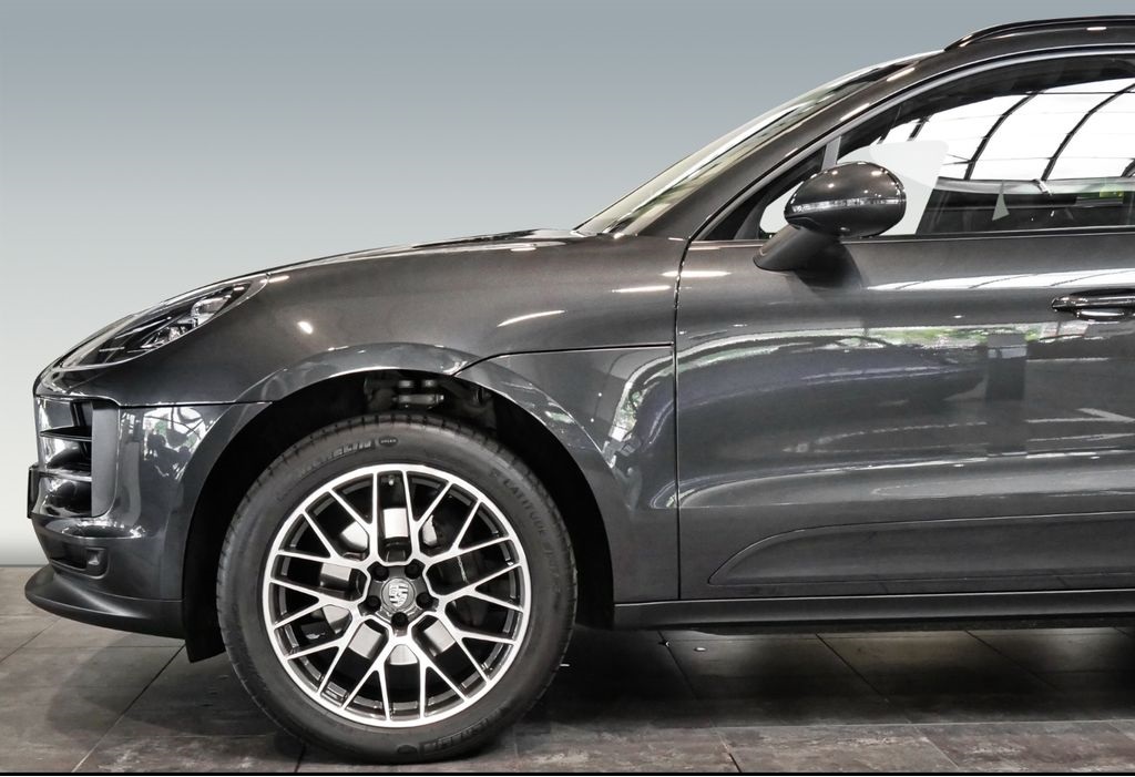 Porsche Macan 245 ch toit pano