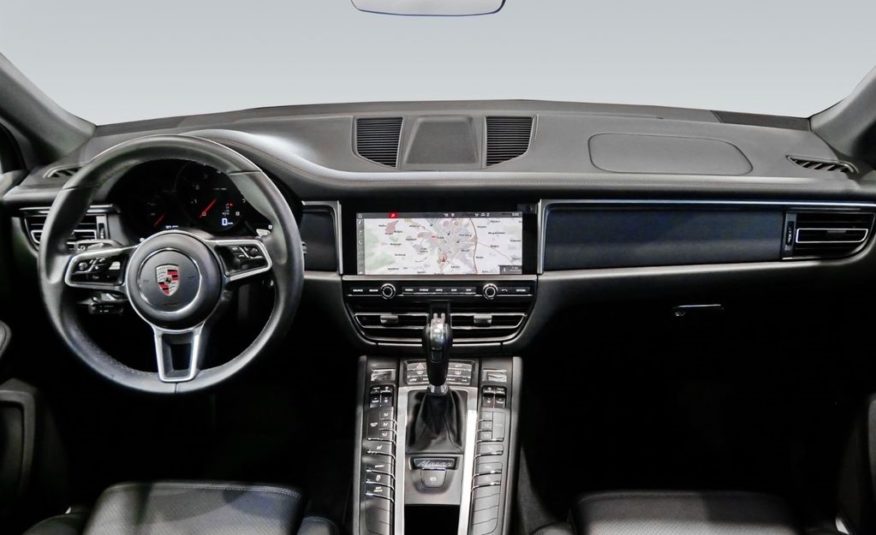 Porsche Macan 245 ch toit pano