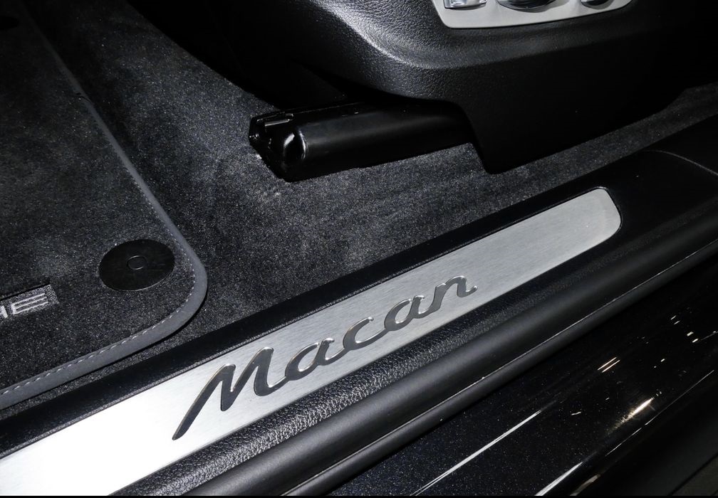 Porsche Macan 245 ch toit pano