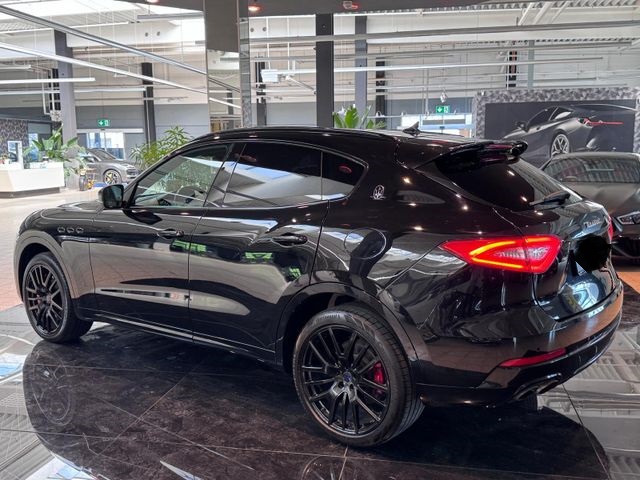 Maserati Levante S Q4 V6 430 ch